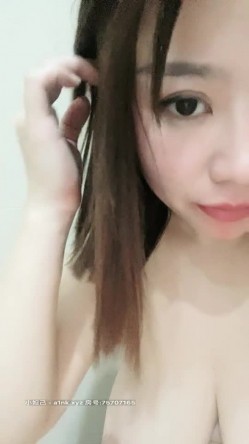 风骚的大奶子女神露脸制服诱惑黑丝情趣调教小哥做爱，吃奶子舔逼口交大鸡巴，窗前后入草到床上各种抽插浪叫 截图13