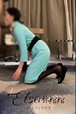 穷人女神富人母狗，超高颜值极品空姐【林绾绾】门槛1888福利，啪啪调教深喉毒龙脚踩骚穴，母狗属性拉满了 截图4
