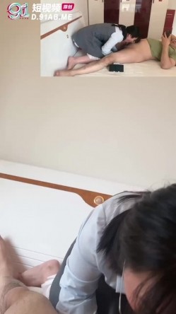 【超顶 ️绿帽大神】茗茗 最近较火的91眼镜骚妹 承接山东大哥专属定制 寄来的阳具前后攻穴 狂艹脱变淫奴 口爆吞精呛喉 截图5