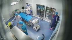 珍稀资源破解美容整形医院摄像头监控偷拍几个做纤体的妹子阿姨这年纪也敢整真服了 截图7