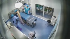 珍稀资源破解美容整形医院摄像头监控偷拍几个做纤体的妹子阿姨这年纪也敢整真服了 截图11