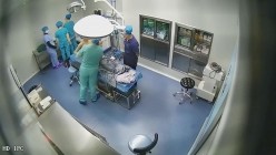 珍稀资源破解美容整形医院摄像头监控偷拍几个做纤体的妹子阿姨这年纪也敢整真服了 截图13