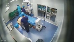珍稀资源破解美容整形医院摄像头监控偷拍几个做纤体的妹子阿姨这年纪也敢整真服了 截图15