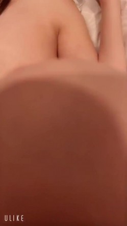 【极品反差婊】老实人得不到渣男随便操的婊子看着妹子销魂的表情这不正是男人想要的感觉吗？ 截图13