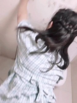 最新反差婊 高端私密群内部福利群泄密流出视图基本都露脸美女如云 截图4