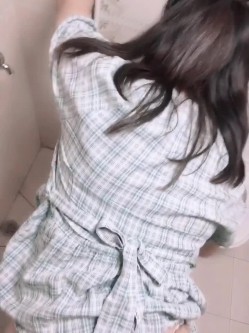 最新反差婊 高端私密群内部福利群泄密流出视图基本都露脸美女如云 截图6