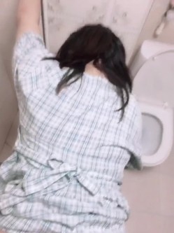 最新反差婊 高端私密群内部福利群泄密流出视图基本都露脸美女如云 截图13