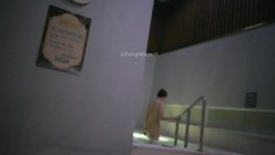【极品偷拍】国内『温泉会所』贴脸偷拍沐浴更衣泳池戏水 超多美女良家少妇近距离接触 截图3