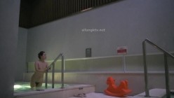 【极品偷拍】国内『温泉会所』贴脸偷拍沐浴更衣泳池戏水 超多美女良家少妇近距离接触 截图15