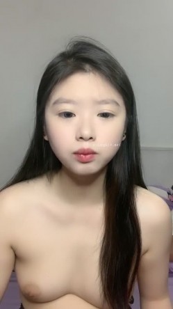 清纯女神！刚下海就被狂操~【西西棒棒】，一眼看着就很舒服的小美女，少女胴体真每秒，啪啪！内射 截图15