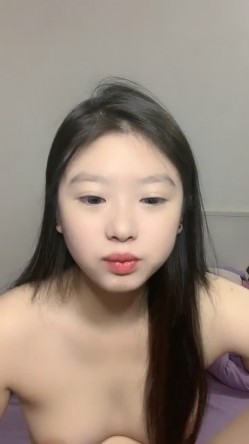 清纯女神！刚下海就被狂操~【西西棒棒】，一眼看着就很舒服的小美女，少女胴体真每秒，啪啪！内射 截图16