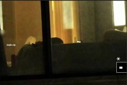 【五星级酒店窗外偷拍】，高挑御姐，喜欢被男友扇巴掌，在沙发上69玩的不亦乐乎，最后好像被颜射了 截图5