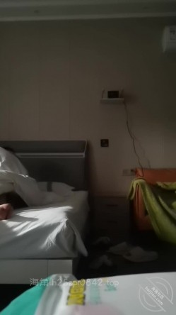 【轻熟表姐我最爱】，表姐闺蜜民宿畅聊强行推到喘息呻吟听声可射 截图16
