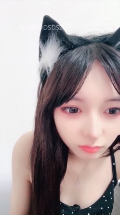️猫系校花女神【乖乖饱饱】超级漂亮 裸舞 道具 爽死 截图2