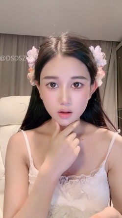 ️绝佳炮架【奶糖啵啵】顶级豪乳 肥翘臀 这身材太顶了 截图3