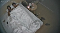 酒店偷拍 连续两天入住情侣气质甜美又身材不错的美女喜欢上位榨取男友精液 截图3