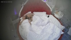 酒店情趣房偷拍 圆脸可爱少妇被精壮纹身猛男按床上疯狂折腾不断呻吟 截图8