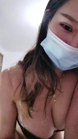 浑圆大奶颜值美女！肉感身材超性感！性感肥臀抖动，肥唇骚穴镜头前摆弄，淫语骚话不断，美女太骚 截图1
