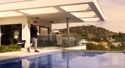 Undercover (Marc Dorcel) XXX DVDRip NEW 2017 截图8