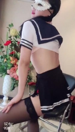 花椒女神花倩儿大尺度福利自拍，各种情趣诱惑黑丝高跟，露脸漏奶摸逼 截图14