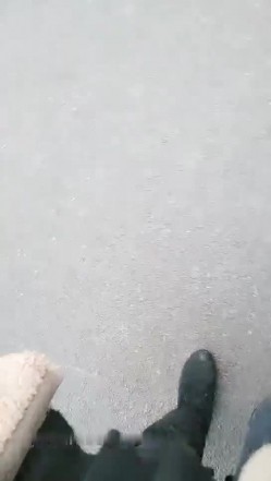 《会所女技师》不畏疫情街头勾搭80岁大爷打飞机进了一家水果店老板怕死得要命叫来两个朋友一块耍 截图9