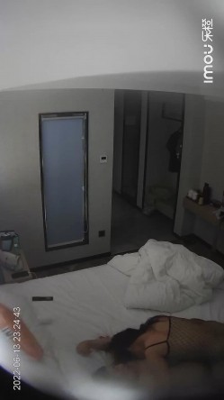 【乐橙酒店摄像头】现在的年轻人真会玩一晚好几次 截图15