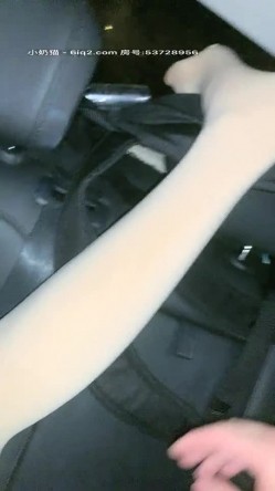 【Avove】系列合集，野战爱好者，带着炮友各地留精，最爱无毛肥逼包臀裙肉丝 截图14