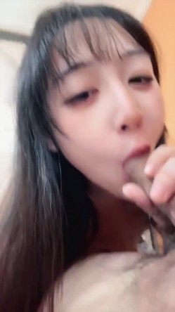 极品甜美校花【一张小宝贝】纯情性感看她被操我心碎 截图9