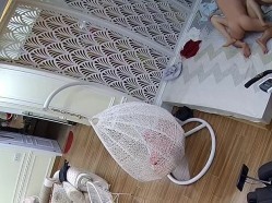 居家摄像头破解土豪大叔和美女老婆的私密生活被曝光 截图8