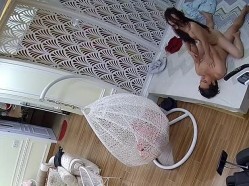 居家摄像头破解土豪大叔和美女老婆的私密生活被曝光 截图10