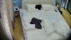 最新流出酒店偷拍 偷情男女美骚少妇赖在精壮小伙身上不下来从清晨一直到中午 截图3