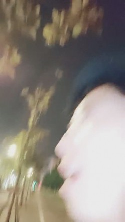 非常风骚的少妇和炮友深夜在户外露出口交 回到车里车震啪啪 十分淫荡 截图10