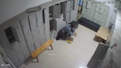 舞蹈班《监控破解》偷拍多位美女学员后台换衣服 截图2