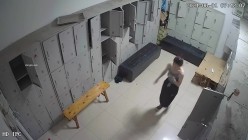 舞蹈班《监控破解》偷拍多位美女学员后台换衣服 截图7