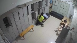 舞蹈班《监控破解》偷拍多位美女学员后台换衣服 截图13