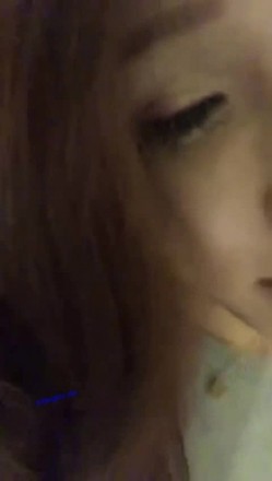 你的女神有钱人的母狗！极品巨乳，外围绿茶婊【顾灵曦】吃金主肉棒被金主肏，非常母狗 截图2