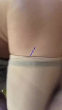 你的女神有钱人的母狗！极品巨乳，外围绿茶婊【顾灵曦】吃金主肉棒被金主肏，非常母狗 截图8