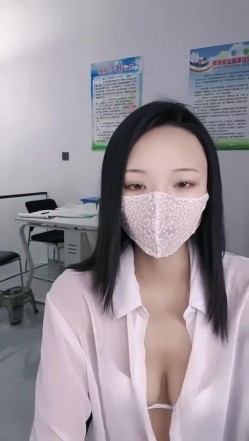 【雅儿老湿】退役模特 美腿丝袜 沟搭男技师男学弟 无套狂操 多地点无套内射 真受不了 截图2