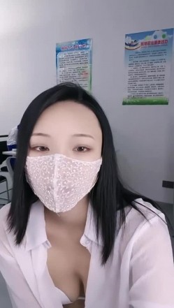 【雅儿老湿】退役模特 美腿丝袜 沟搭男技师男学弟 无套狂操 多地点无套内射 真受不了 截图3