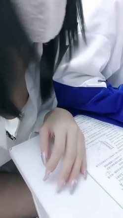 【雅儿老湿】退役模特 美腿丝袜 沟搭男技师男学弟 无套狂操 多地点无套内射 真受不了 截图6