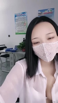【雅儿老湿】退役模特 美腿丝袜 沟搭男技师男学弟 无套狂操 多地点无套内射 真受不了 截图12