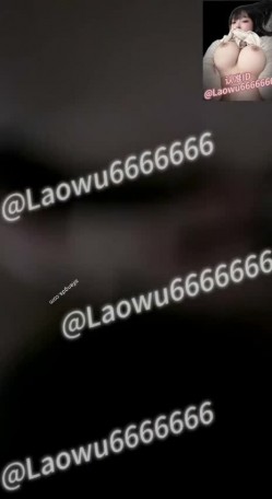 【绿帽淫妻】反差眼镜少妇，极品高颜值露脸人妻「SMMSMM」，约炮入珠单男，和上门推油男技师调情，被当作母狗多人淫趴调教 截图14