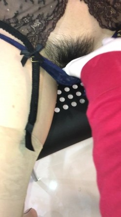江大校花极品系列自拍视频图包完整版 淫荡校花试衣间为小鲜肉足交口活酒店调教 截图1