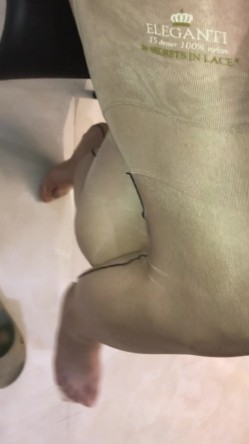 江大校花极品系列自拍视频图包完整版 淫荡校花试衣间为小鲜肉足交口活酒店调教 截图6
