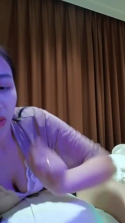 女人味！致命的女人味啊！她被深喉 吞精的样子 就是最欠操的样 截图10