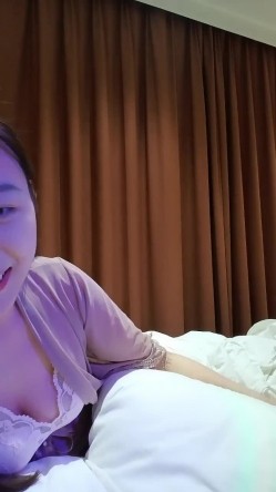 女人味！致命的女人味啊！她被深喉 吞精的样子 就是最欠操的样 截图16