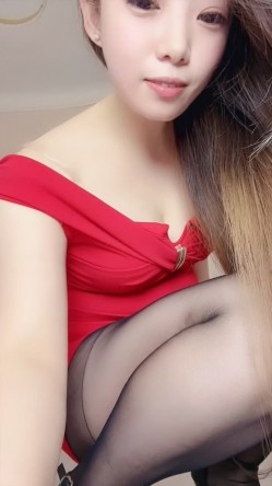 舞蹈学妹【软糖】超劲爆燃烧热舞~尺度越来约大 道具自慰 真是美到爆炸 截图5