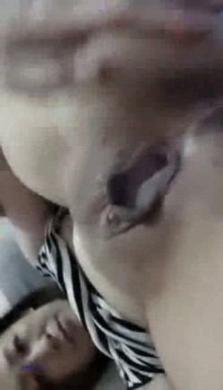《果条果贷特别档》10个妹子逾期私密视频被曝光 还有几个颜值不错的少妇 截图3