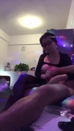 技术型露脸极品大奶熟女【惠子阿姨】目前最全合集，女王调教3P啪啪各种交合 截图7