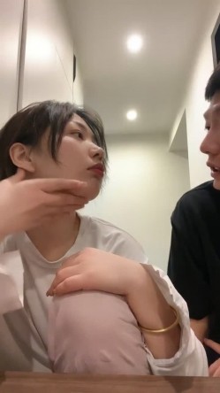真是恩爱的一对啊，【情侣】【胸怀碧水】（10天）合集，御姐与骚男天天做爱 ，良家风格，浓情蜜意 截图5